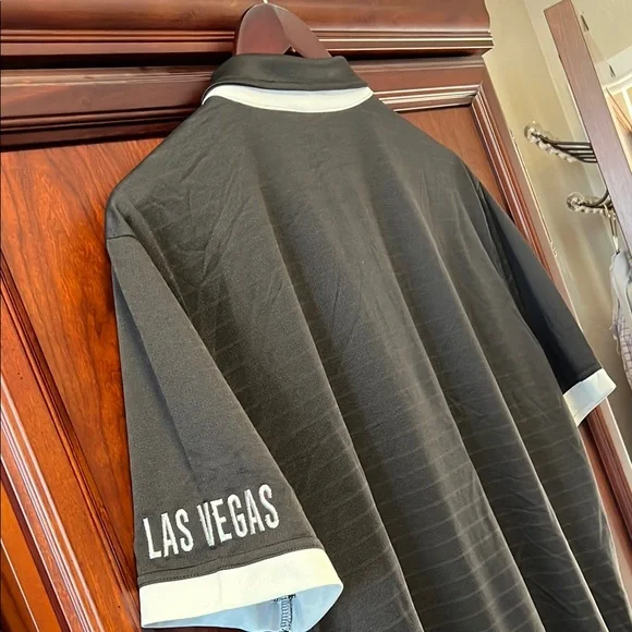 Brand New NFL Team Apparel Las Vegas Raiders Black & Silver Polo Sports Shirt! - Picture 7 of 12
